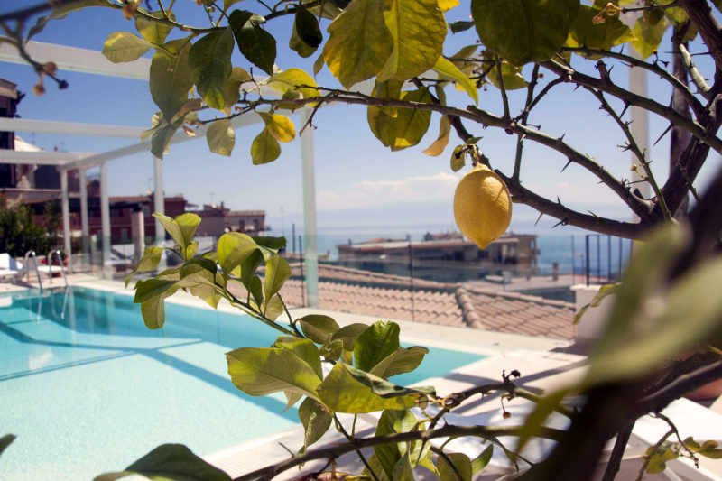 Holiday homes with swimming pool in Taormina